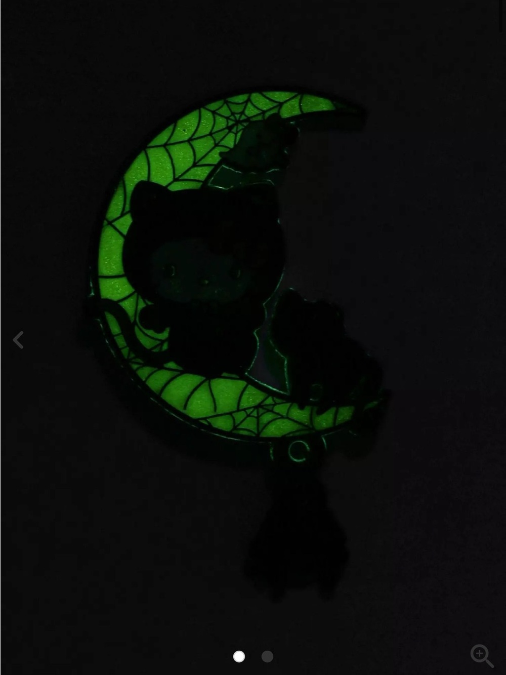 Hello Kitty Costume Halloween Glow-In-The-Dark Enamel Pin - Picture 2 of 4